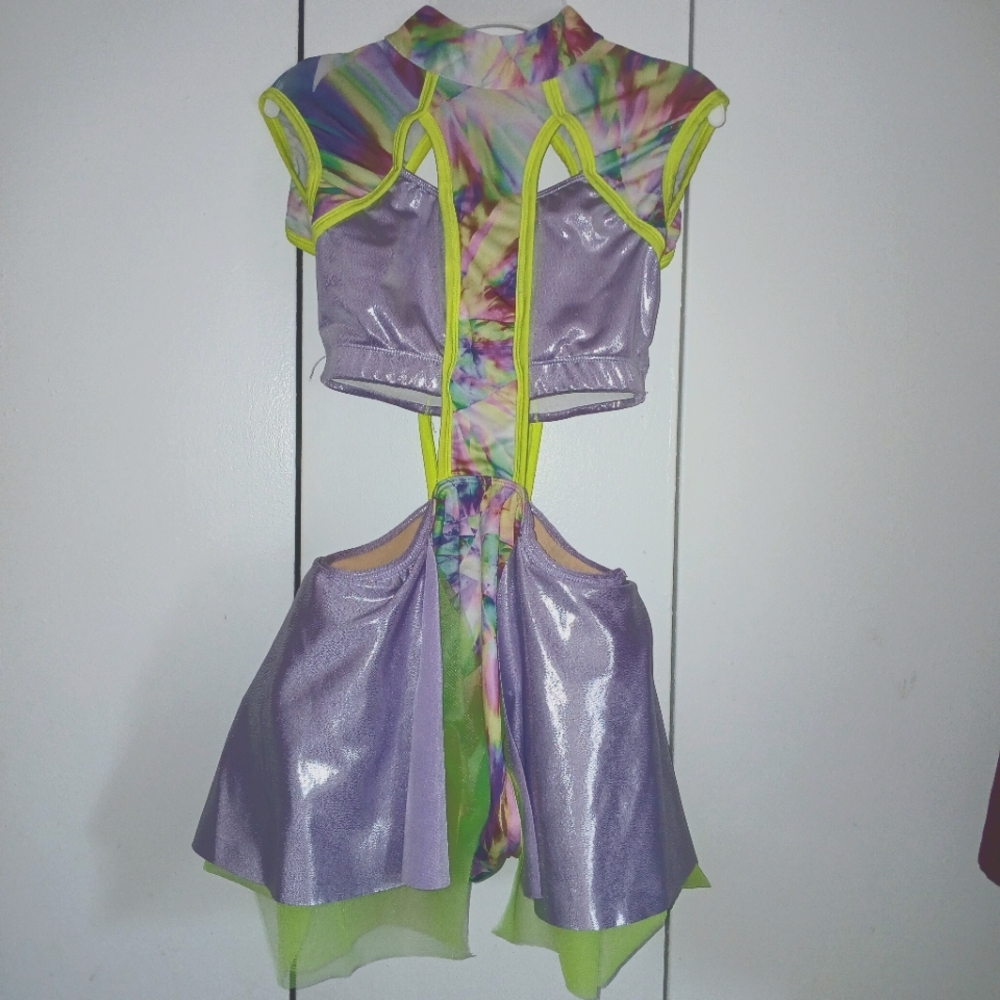 Dance costume, Brand-tenth house, Large child, pastel purple with vibrant colors